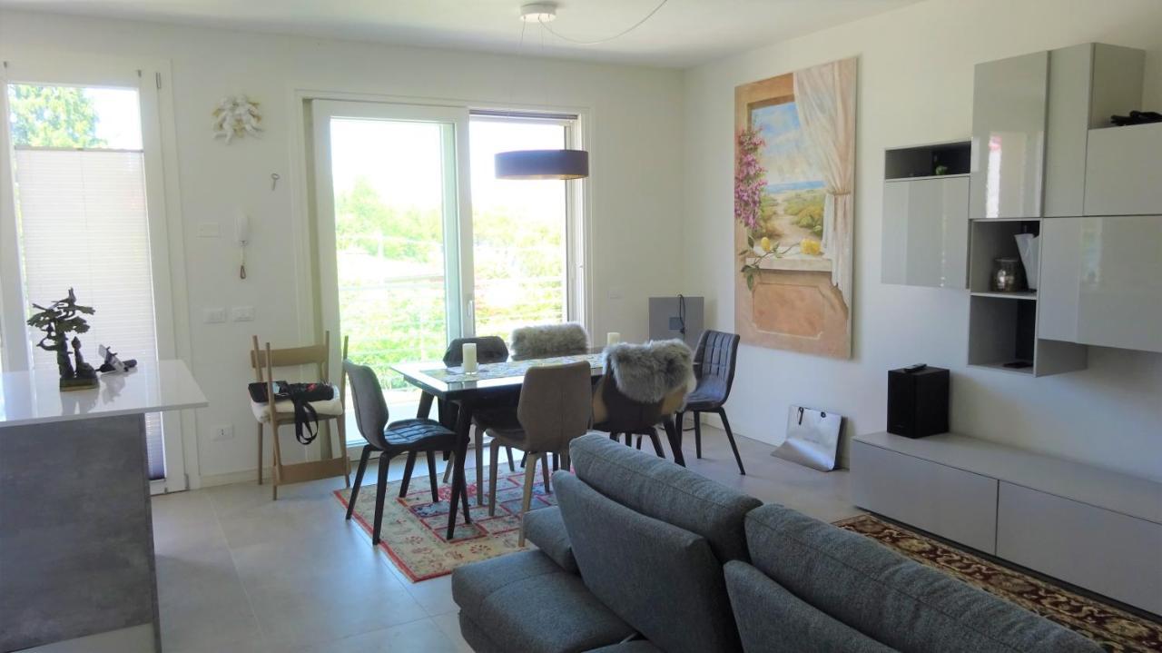 Holiday House Al Porto View Lake Пескьера-дель-Гарда Экстерьер фото