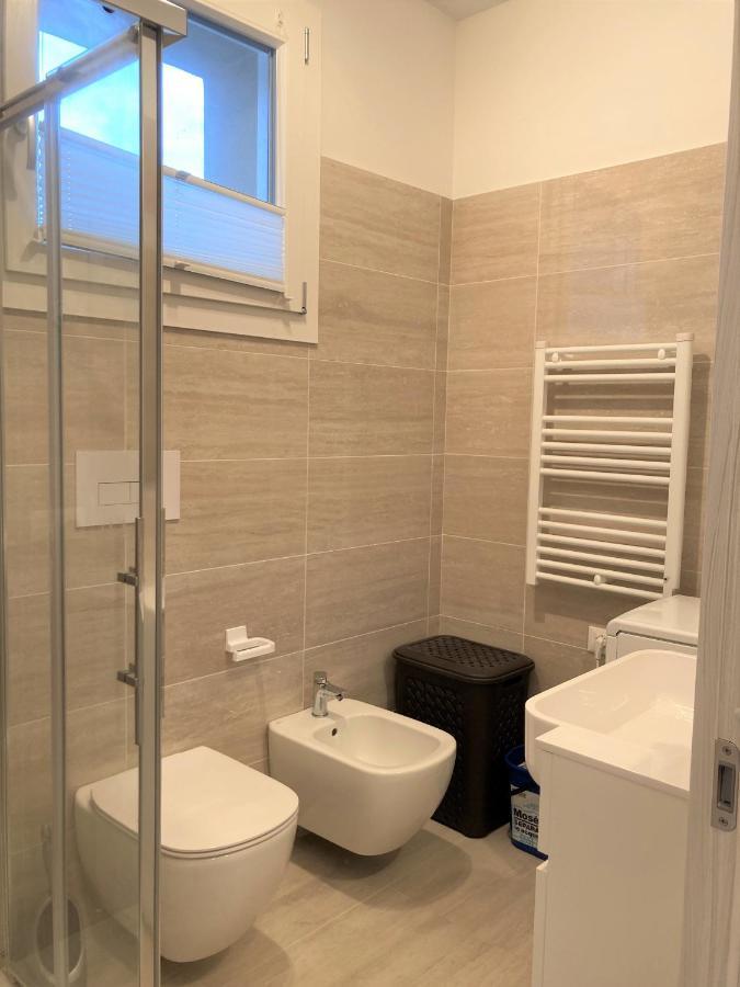 Holiday House Al Porto View Lake Пескьера-дель-Гарда Экстерьер фото